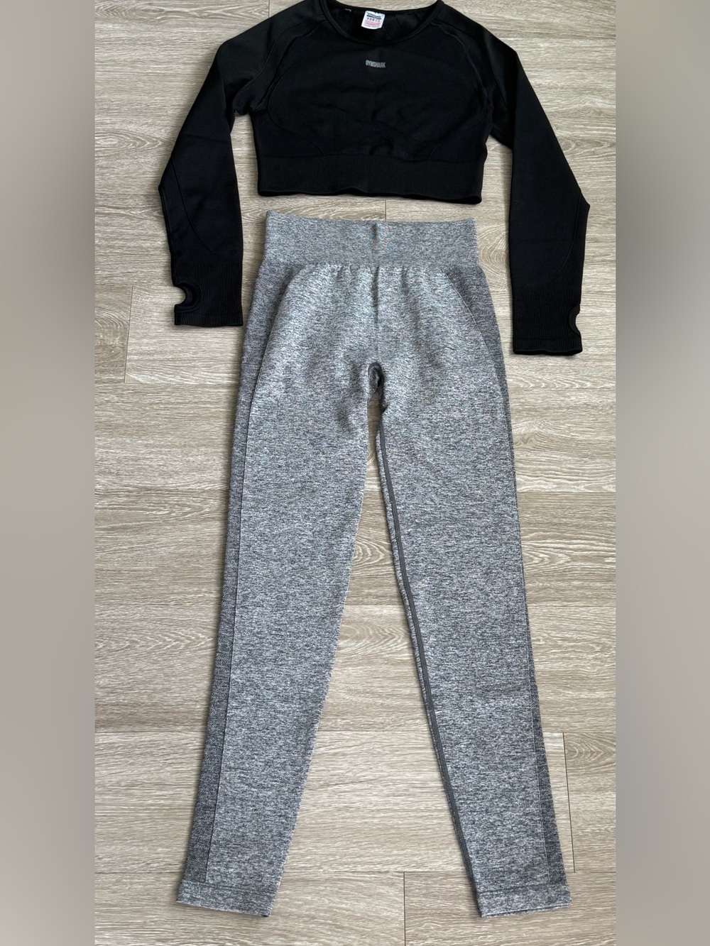 Gymshark Matching Set – Black Cropped Top & Heather Grey Leggings